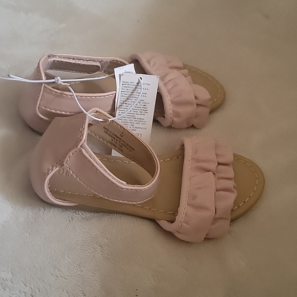Old Navy Pink sandle - Picture 2 of 2